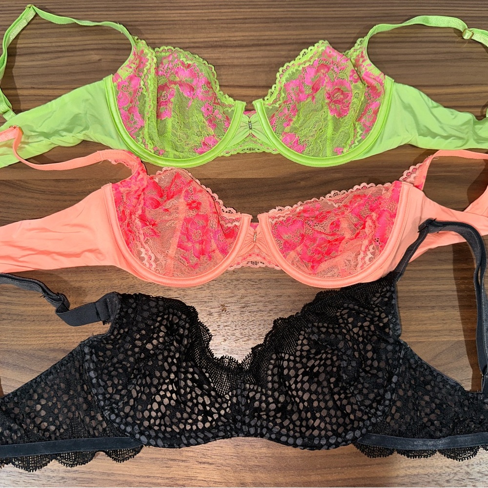 VS Lace Embroidered Bras 32D & 34C